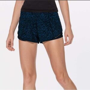 Lululemon Hotty Hot Lowrise Shorts